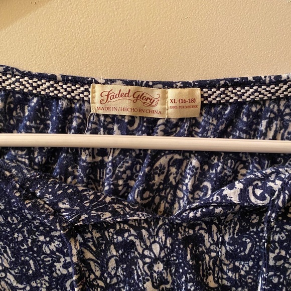 Faded glory top - Picture 2 of 2